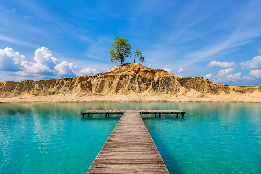Bintan Travel Guide Offers Private Driver-Guided Trips to Sand Dunes and Blue Lake Bintan